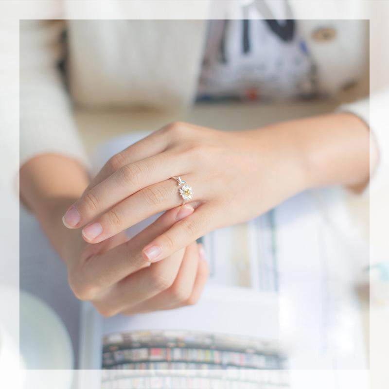 Cute Simple Daisy Ring