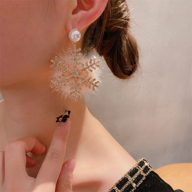 Christmas Fluffy Snowflake Zircon Pearl Earrings