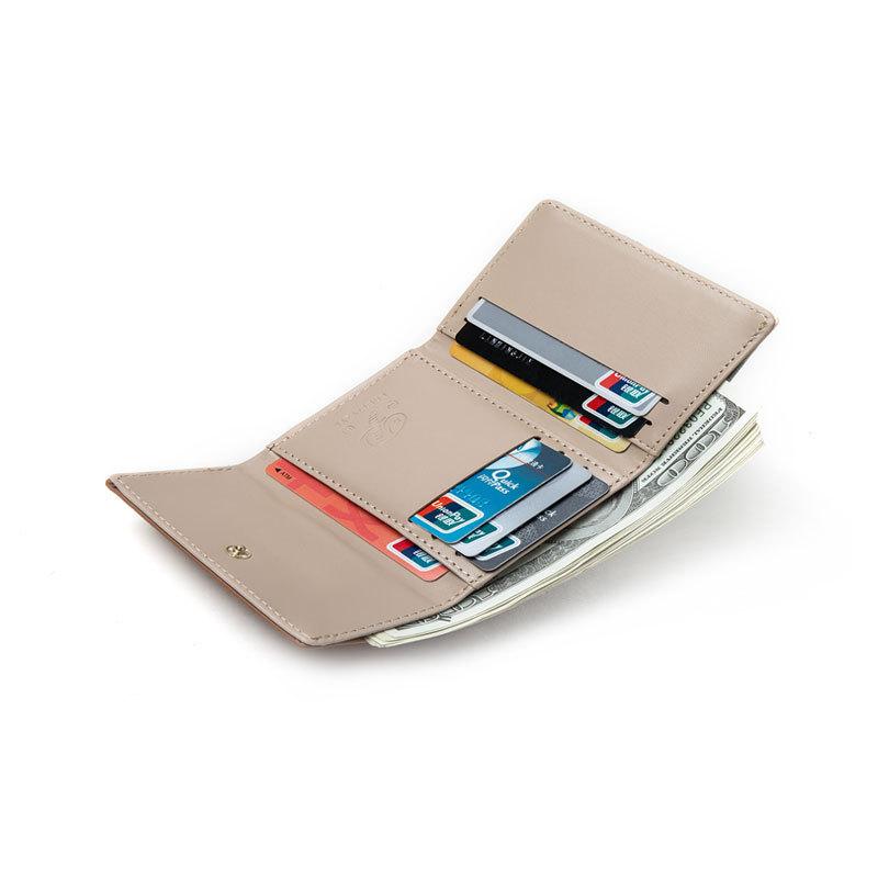 Leaves Printed Flip Cover Wallet