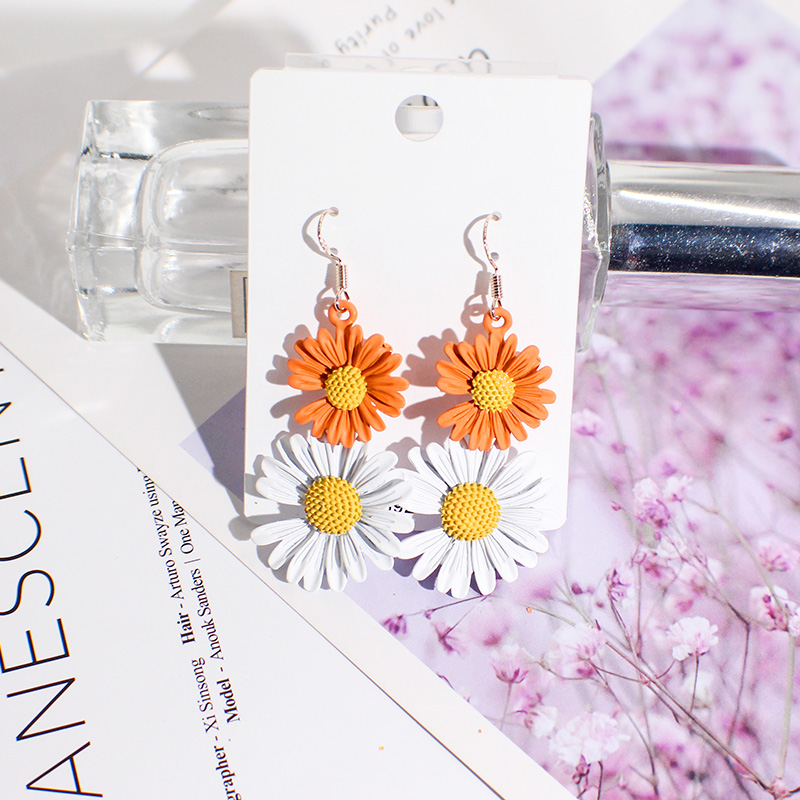 Sweet Cute Little Daisy Earrings