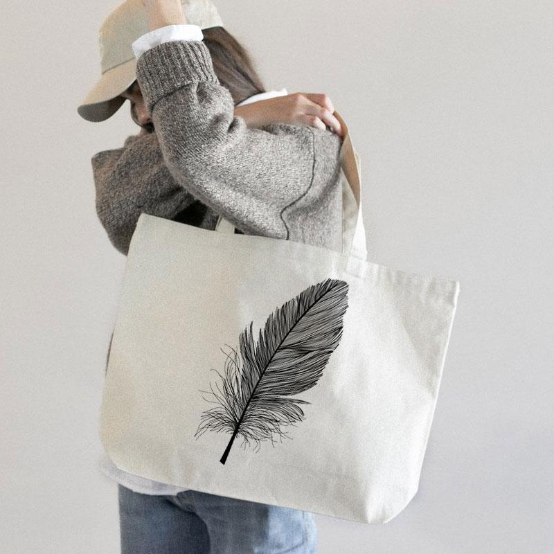 BLACK FEATHER CANVAS BAG