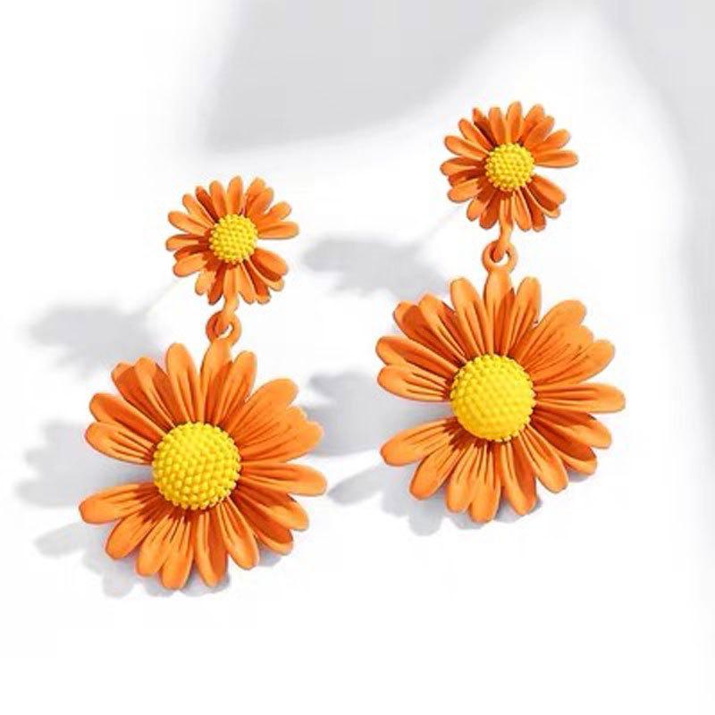 Small Daisy Earrings