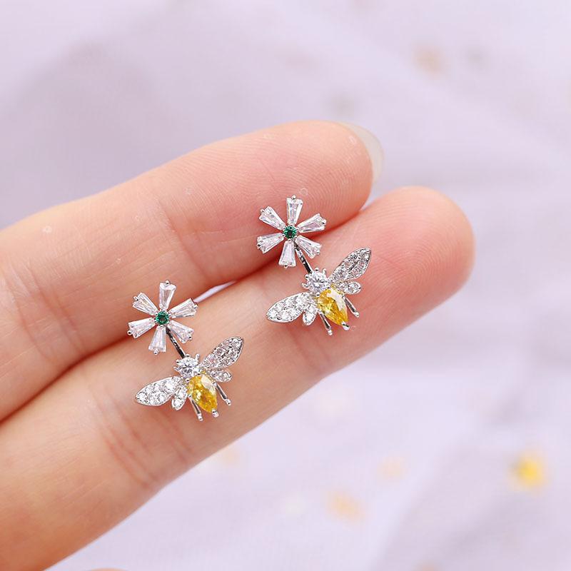 Little Daisy Bee Earrings S925 Silver Post
