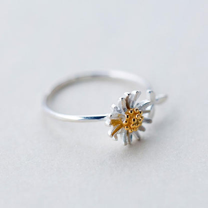 Cute Simple Daisy Ring